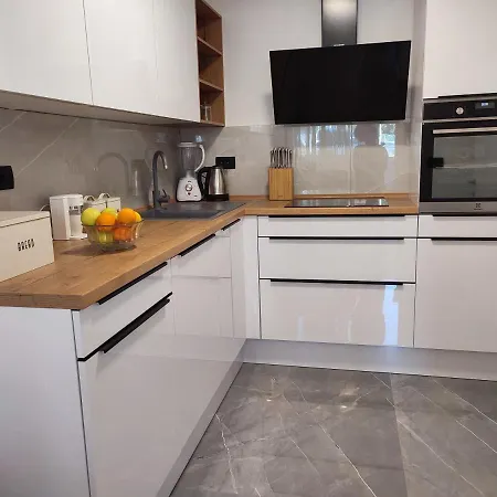 Ivan Apartment *